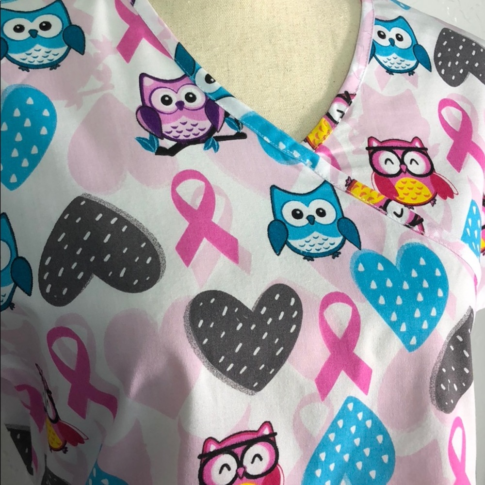⬇️Breast Cancer Awareness Scrubs!  NWT. - Picture 2 of 4